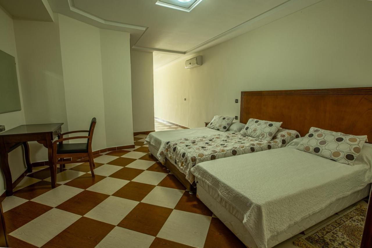 Motel Gzenaya Tangier Bagian luar foto